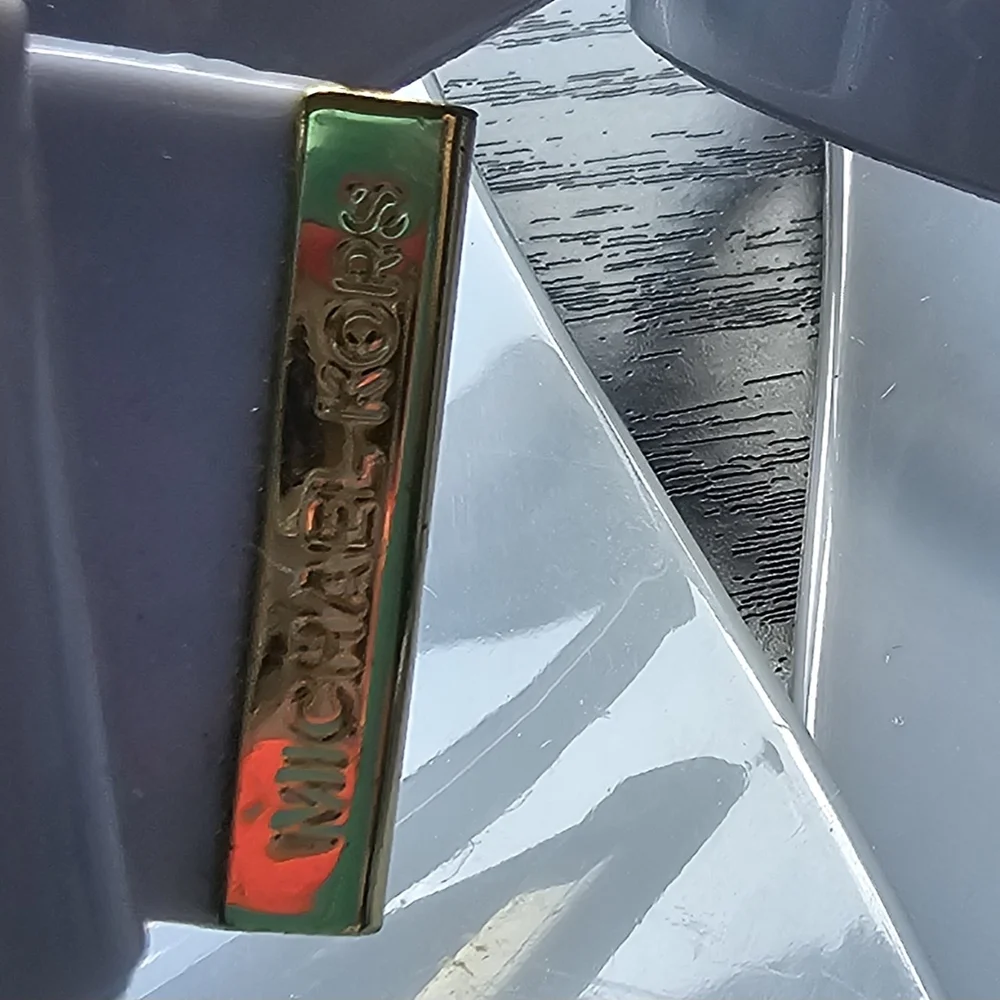 Michael Kors Periwinkle Blue Bow Sandals Flip Flops Women's Sz 9 - Picture 8 of 8